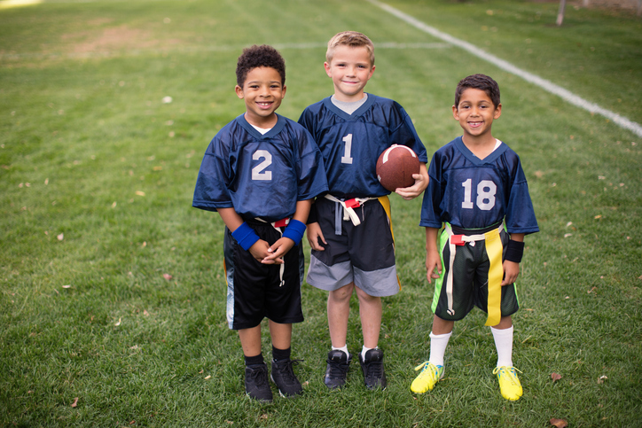 kids playing flag football