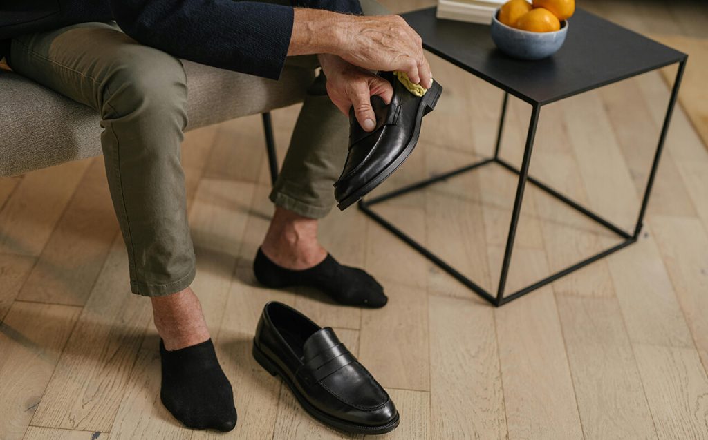 How To Clean Leather Shoes