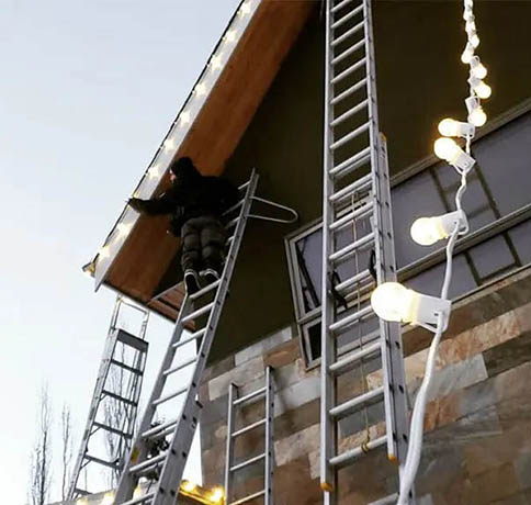 Christmas light installment