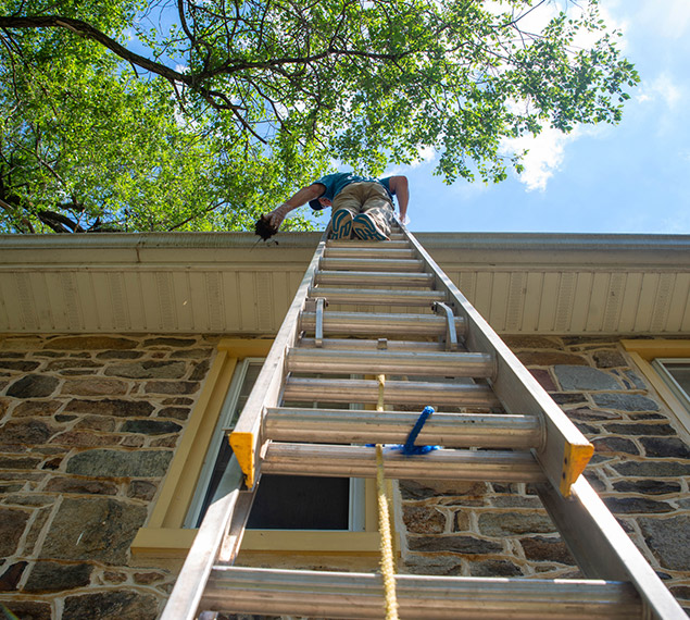 gutter cleaning price factors