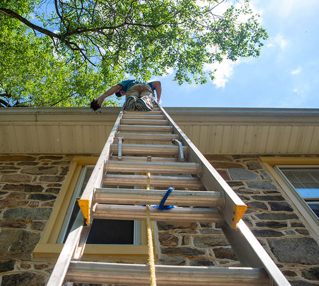 gutter cleaning price factors